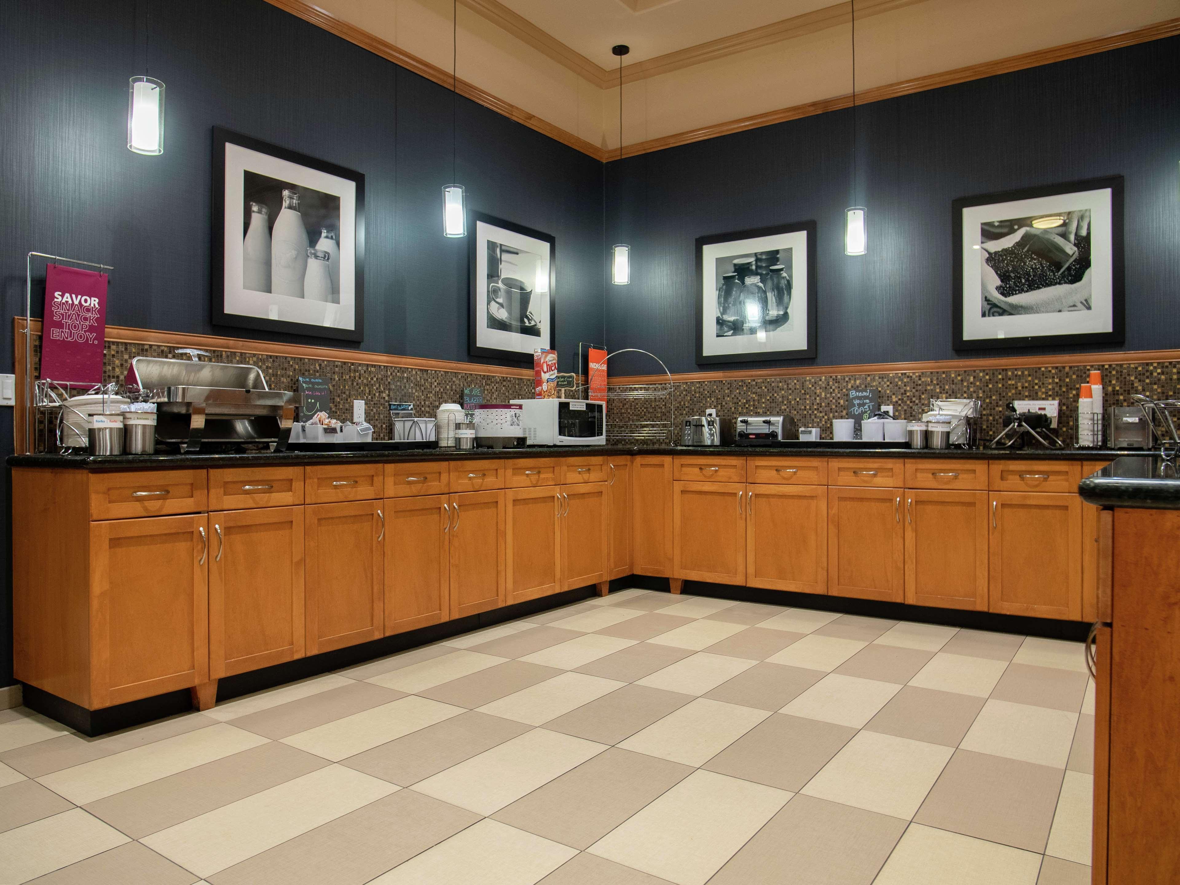 Hampton Inn By Hilton Kamloops Esterno foto
