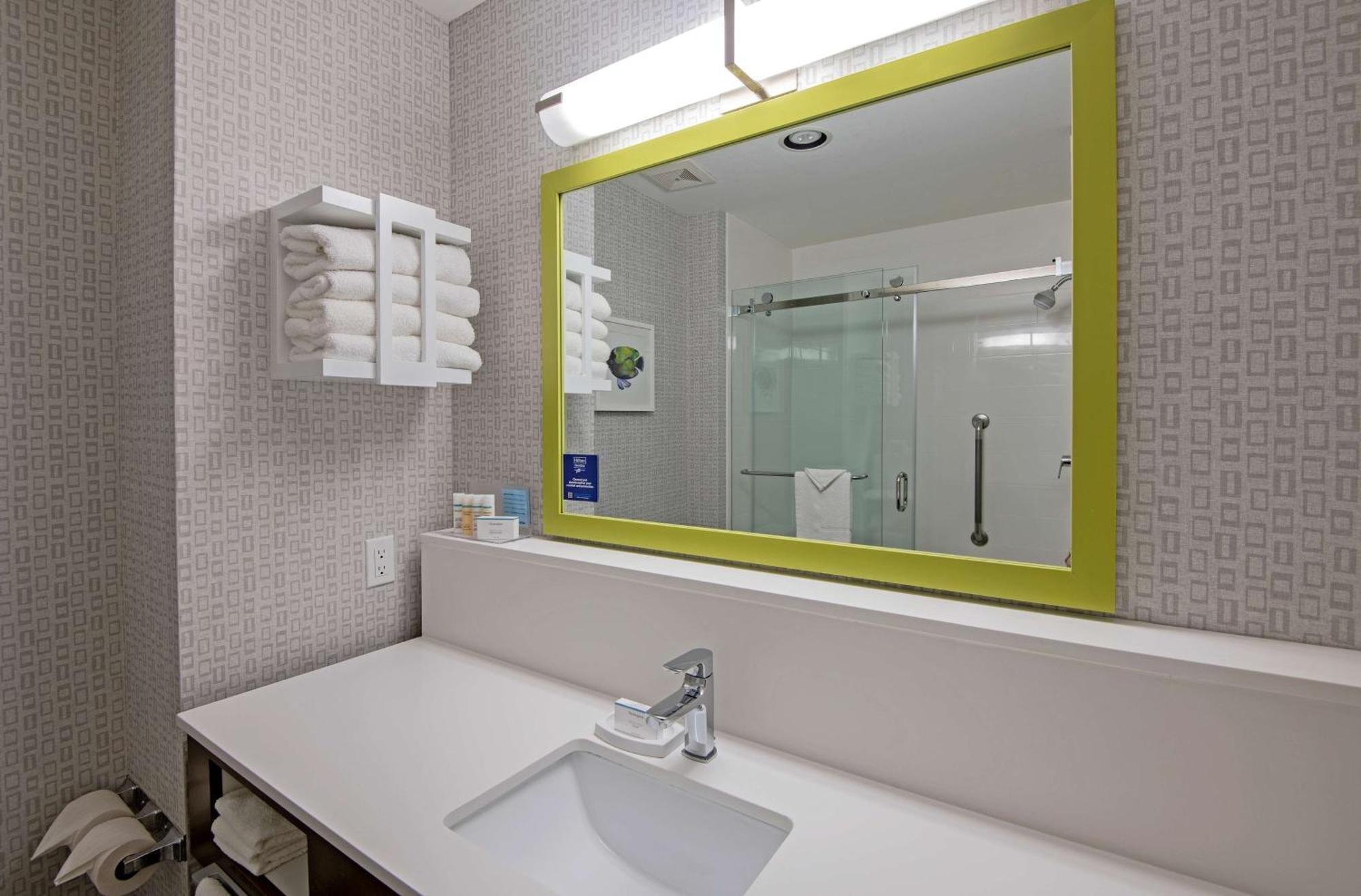 Hampton Inn By Hilton Kamloops Esterno foto