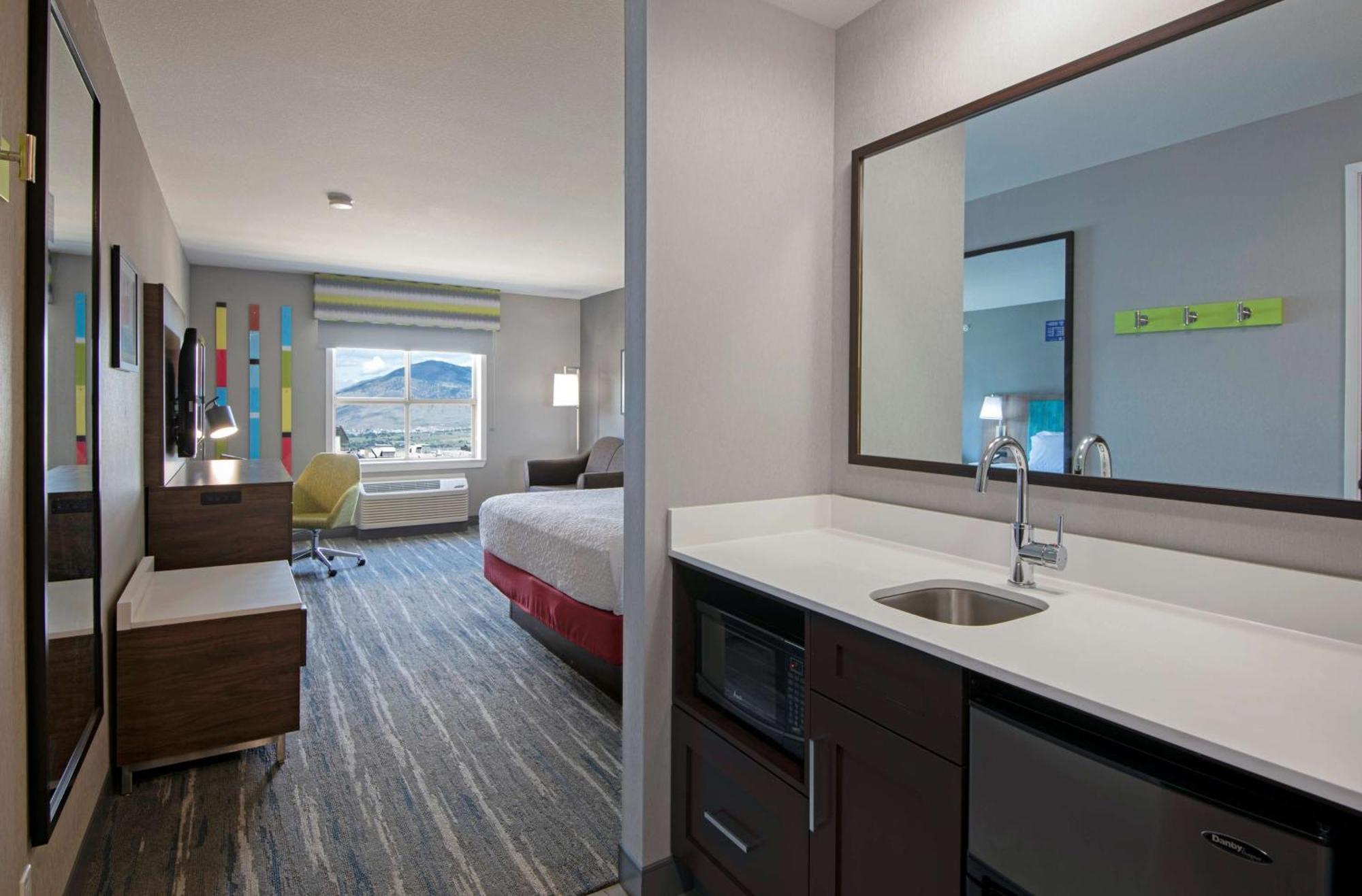 Hampton Inn By Hilton Kamloops Esterno foto