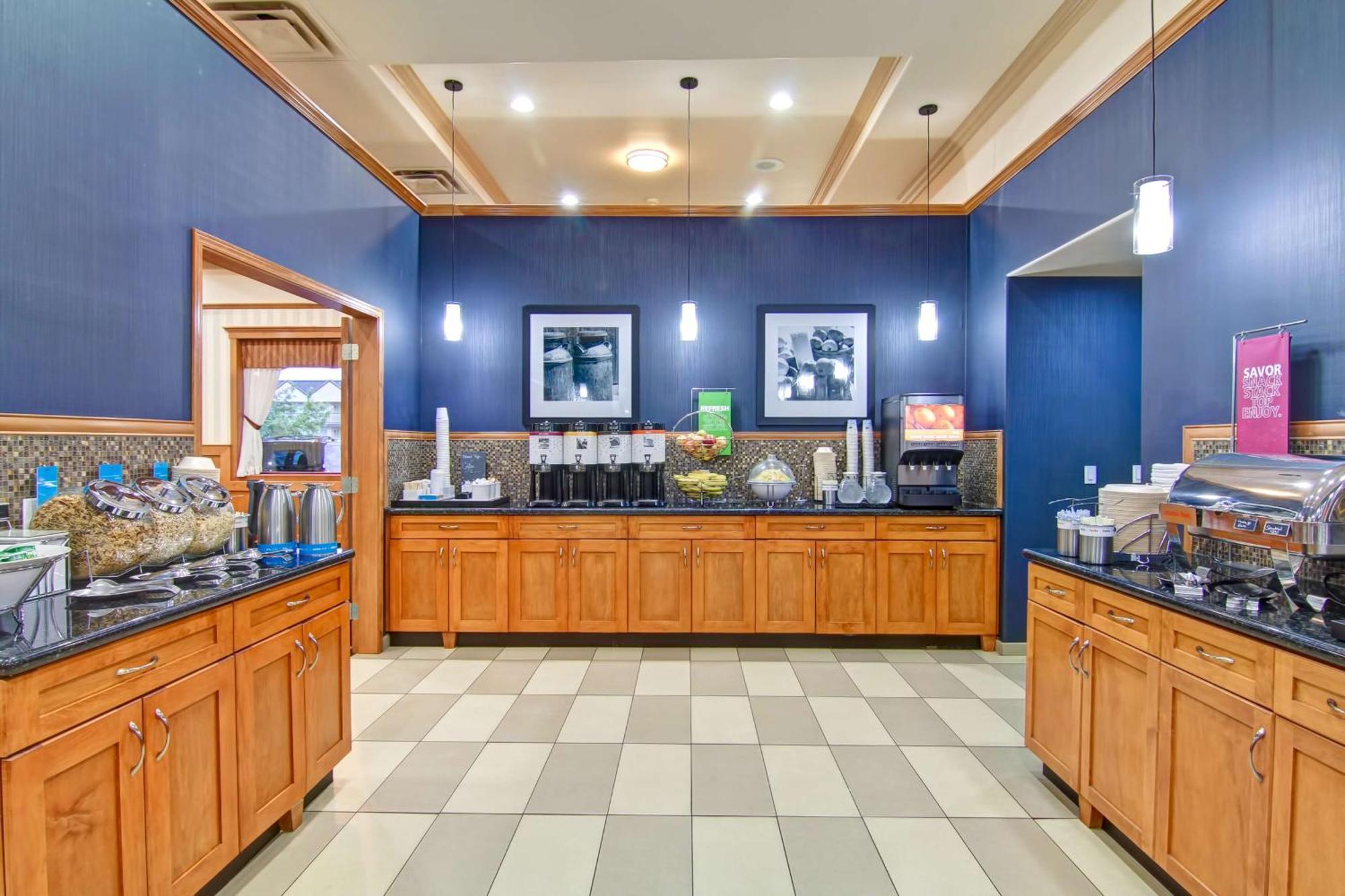 Hampton Inn By Hilton Kamloops Esterno foto
