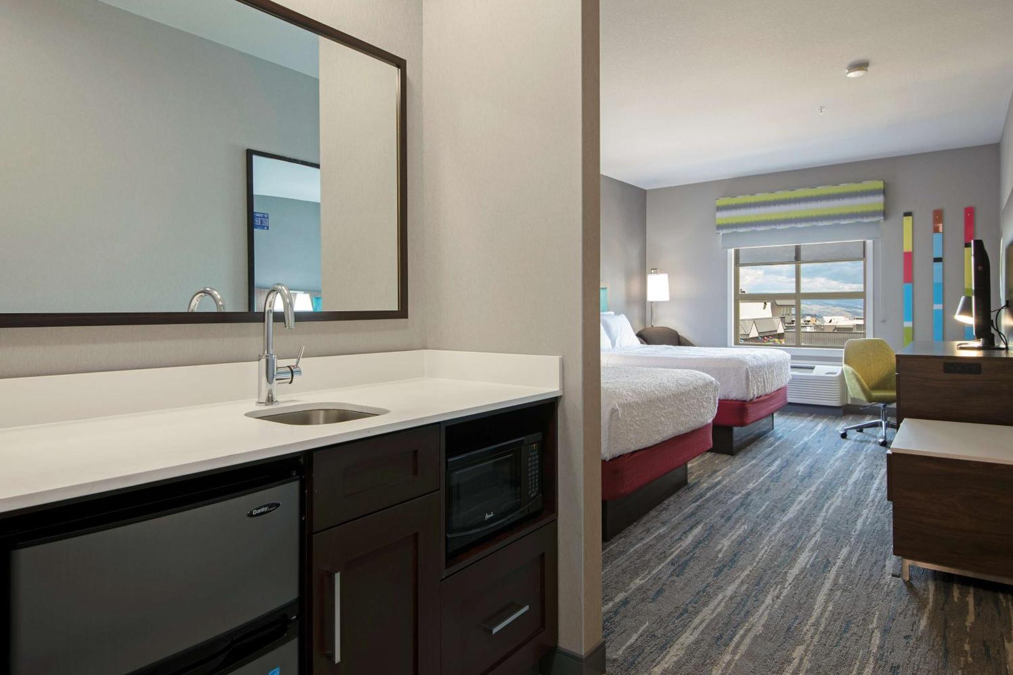 Hampton Inn By Hilton Kamloops Esterno foto