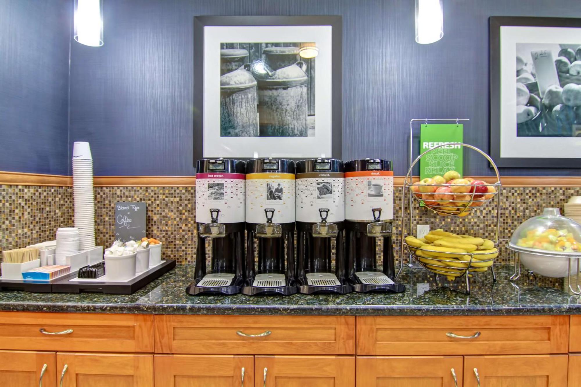 Hampton Inn By Hilton Kamloops Esterno foto
